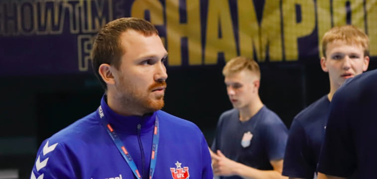 Беларусь. Тренер брестского "фарма" Олег Свитич: "Ребята начали понимать: детство закончилось, на тренировки никто не будет тянуть силой или окриком"