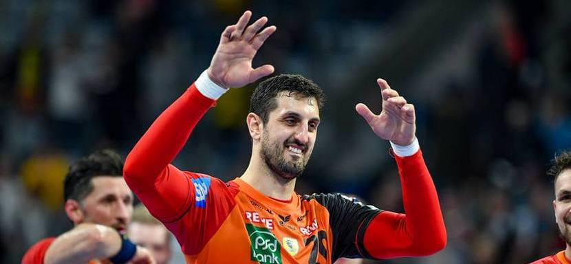 Бундеслига. Сербский полусредний "Райн Левен" Илия Абутович выбыл до конца сезона из-за травмы руки