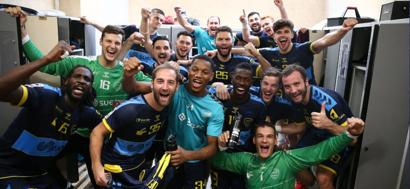 Франции. В матче, открывавшем второй тур, "Кретей" одержал волевую победу над "Сараном"