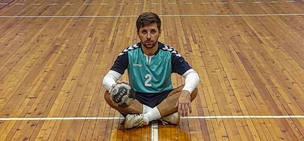 "Почувствовал обиду за родное село и любимый вид спорта". Александр Лямкин спасает гандбол в Усятском