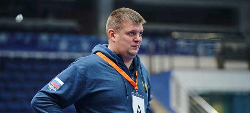 Юрий Орлов: "Игра была такая же, как вчера. Просто мы получше двигались". Рулевой юношеской сборной России рассказал, как удалось победить Беларусь