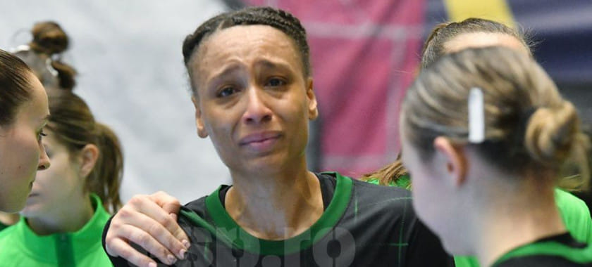 Лига чемпионов. "Этот жест характеризует удар по щеке". Экс-ростовчанка Беатрис Эдвиж обвинила фаната "Рапида" в расизме, но клуб отверг претензии