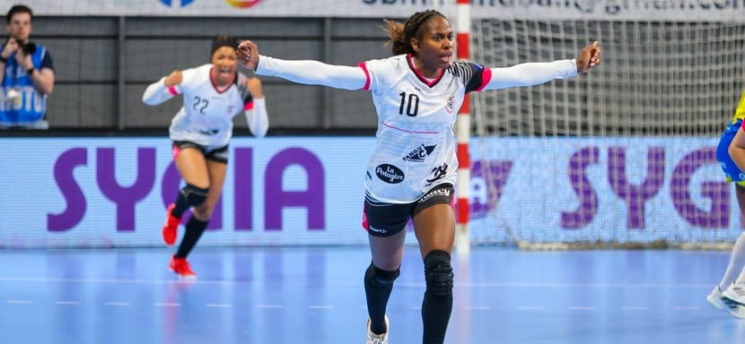 "Брест" пропустил всего 11 мячей от клуба "Сен-Мор", "Мец" разгромил "Мериньяк" в очередных матчах чемпионата Франции