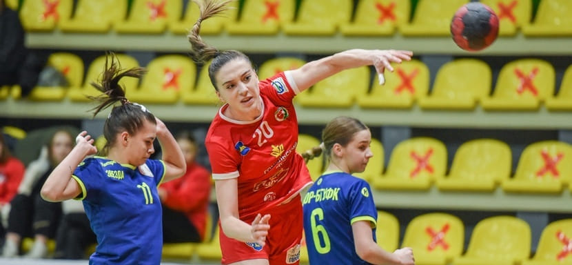 Беларусь. Правая полусредняя сборной Украины Наталия Стрюкова приняла решение покинуть "Гомель"