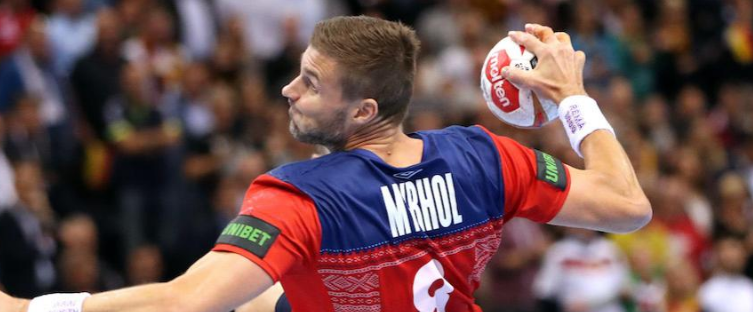 Норвегия. Бьярте Мюрхол возглавил благотворительную программу — он помогает детям вернуться в спорт, преодолевая проблемы пандемии 