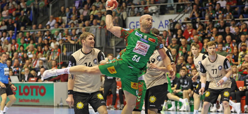 "Магдебург" в гостях одолел "Бергиш", "Берлин" на домашней арене сокрушил "Эрланген" и ещё два воскресных результата бундеслиги