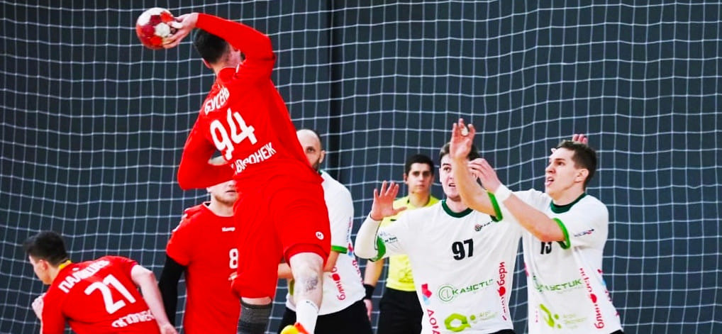 Высшая лига. Лидирующий волгоградский "Каустик" взял реванш у "Воронежа" за поражение в гостях накануне