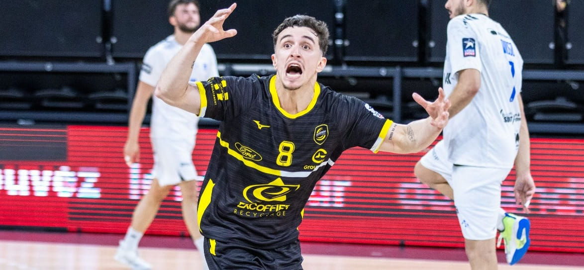 В мужском чемпионате Франции "Шамбери" обыграл "Дюнкерк" и довёл победную серию до шести матчей, "Тулуза" разгромила "Ним"