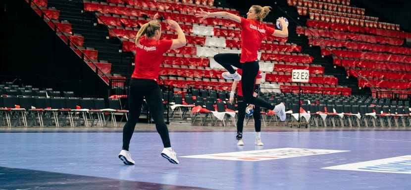 ЧМ-2023. Сегодня состоятся ещё шесть матчей раунда плей-офф: женские сборные ведут борьбу за выход в финальную часть топ-турнира