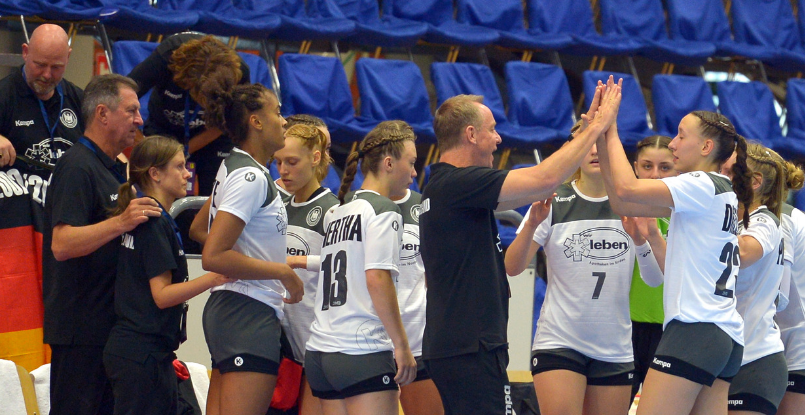 Девушки. ЧЕ-2019. Сборные Германии и Норвегии одержали победы в матчах второго тура