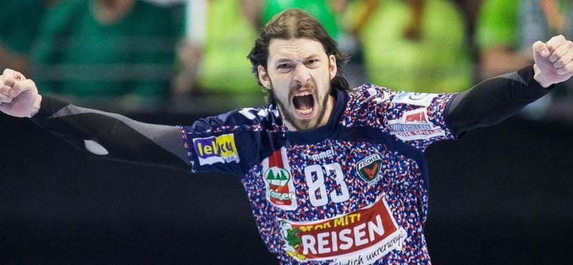 Европейская лига. Разыгрывающий шведского "Кристианстада" Фредрик Петерсен стал автором лучшего гола в первых матчах 1/4 финала (ВИДЕО)