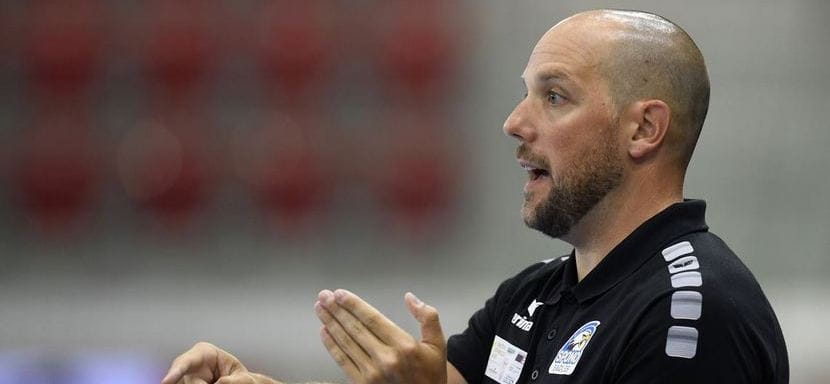 Швейцария. В "Базеле", где играют белорусы Артур Карвацкий и Алексей Хадкевич, в следующем сезоне будет новый главный тренер