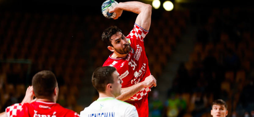 ЧЕ-2022. Потеря в сборной Хорватии: полусредний "Мотора" Лука Шебетич получил травму, ему на замену вызван экс-гандболист "Бреста"