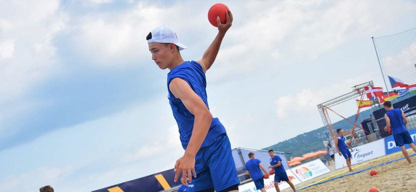 Пляжный гандбол. Сборная Украины U-17 с победы стартовала на чемпионате Европы в Варне