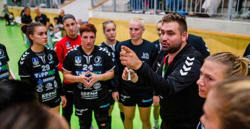 Венгрия. В женском чемпионате "Сомбатхей" дома переиграл команду "Кишварда" и сравнялся с соперником по набранным очкам 