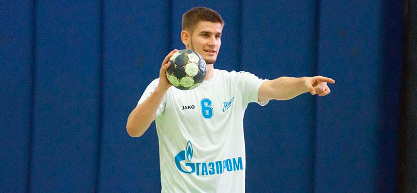 Молодёжное первенство. Илья Гальцов: "…А ещё недавно выиграл конкурс на лучший танец!"