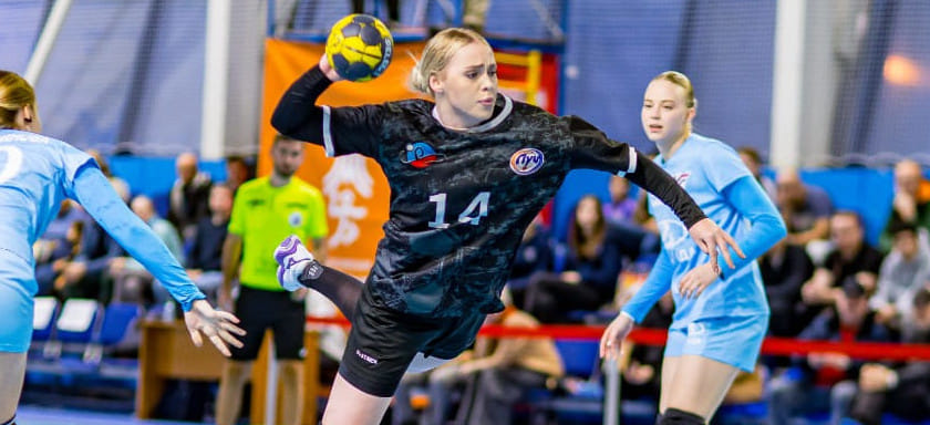 В женской Суперлиге сегодня состоится один матч в группе "Б", ижевский "Университет" дома сыграет с "Лучом"