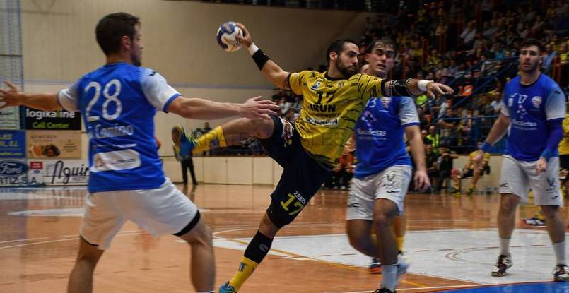 Испания. Пять голов российского полусреднего Руслана Дашко не помогли "Пуэнте-Хенилю" в игре с "Бидасоа"