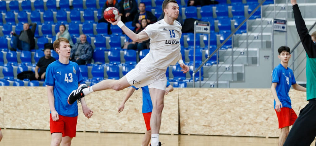 Olimpbet Суперлига. Крайний "Виктора" Дмитрий Лукинов: "В ростовской аренде играл почти без замен и почувствовал взрослый гандбол"
