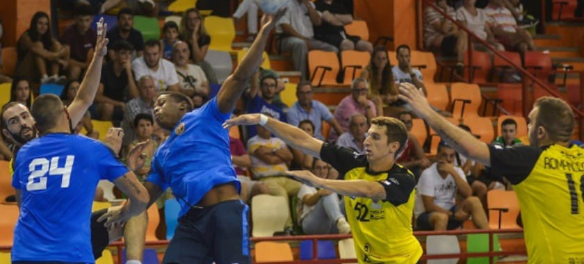 Испания. "Логроньо" Александра Маркелова на выезде справился с "Гранольерсом", "Адемар" обыграл "Анайтасуну"