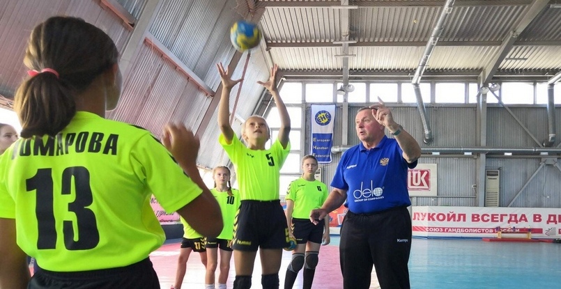 В Астрахани завершился семинар, направленный на развитие гандбола в школах