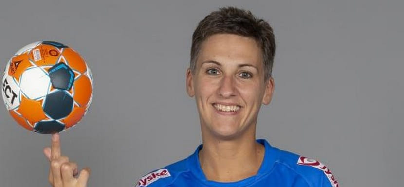 Дания. Официально. 40-летняя вратарь Забине Энглерт продолжит карьеру в "Орхусе"