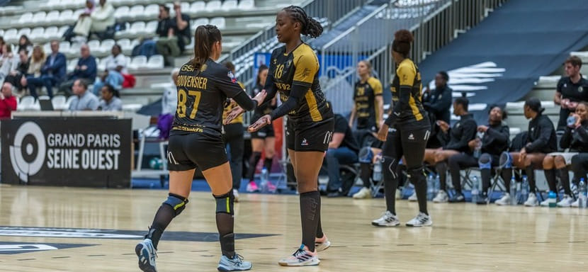 Франция. Определились все четвертьфиналисты женского Кубка страны. "Безансон", "Ницца" и "Пари-92" остались в турнире
