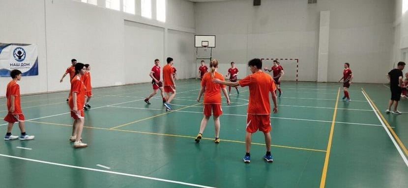 Команда ребят из Астрахани выиграла социально-спортивный турнир "Кубок дружбы", состоявшийся в Сочи