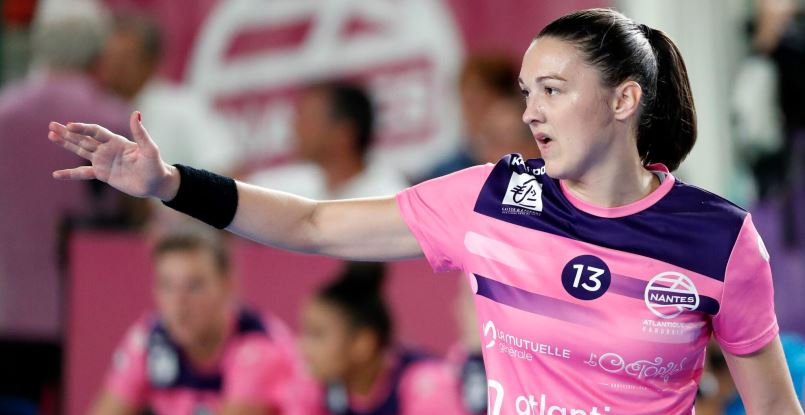 Бландeн Дансетт заменит Александру Лякрабер в сборной Франции