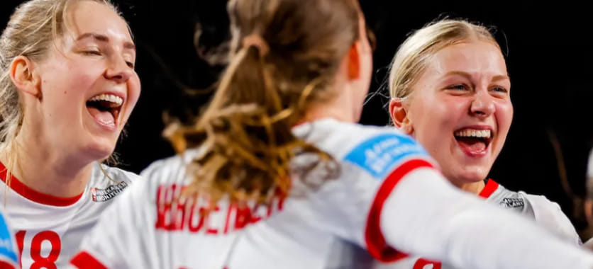 Дания красиво прошла в полуфинал, а матч за 5-е место не имеет смысла. Основной этап ЧЕ завершён