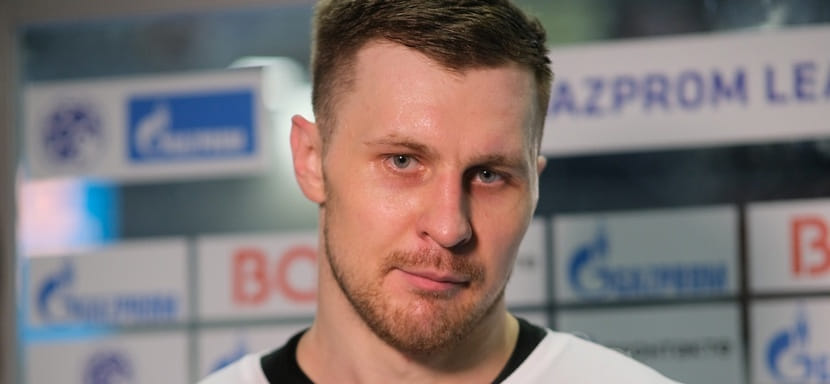 32-летний белорусский линейный Артём Сельвесюк продолжит карьеру в ставропольском "Викторе"