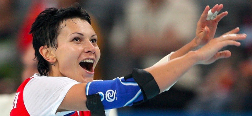 Летопись молодёжной сборной России, часть 1. 1993–2000: Бодниева, Полторацкая, Смирнова, Чаусова…