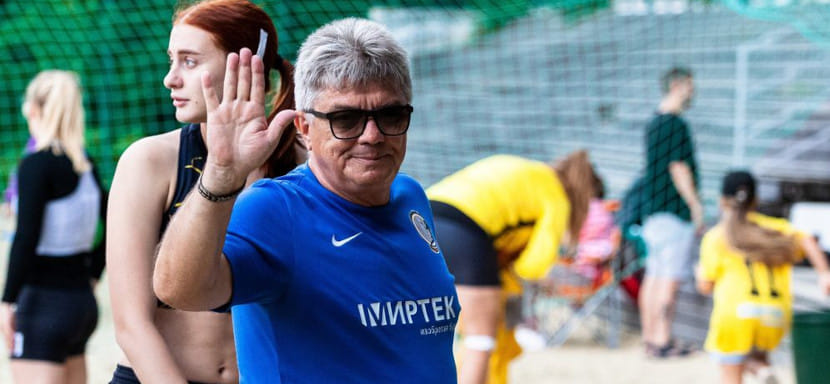 Пляжный гандбол. Виталий Волынченко: "Чемпионат интересный, команды подравнялись. В Москве нам предстоит проявить характер и мастерство"