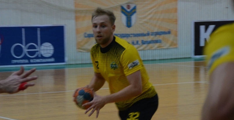 Суперлига. Разыгрывающий СГАУ-"Саратова" Александр Измайлов прооперирован после разрыва крестообразной связки колена