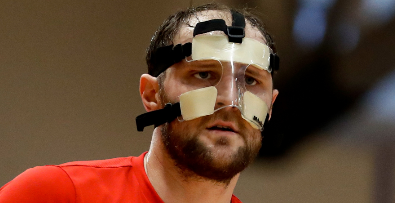 Суперлига. Трансферный слух. Левые полусредние Максим Несвадьба и Никита Самарский могут перейти в "Таганрог"-ЮФУ