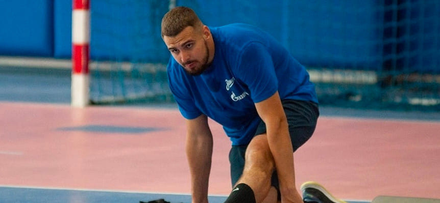 Olimpbet Суперлига. Алексей Чирков: "Ориентиром были старшие товарищи из Астрахани — Ермаков, Васильев. Ходил на игры с их участием" (ВИДЕО)