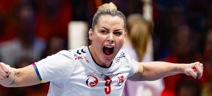 Сборная Норвегии не испытала проблем в полуфинале чемпионата мира с Нидерландами. Скандинавки сыграют в финале ЧМ в 3-й раз подряд