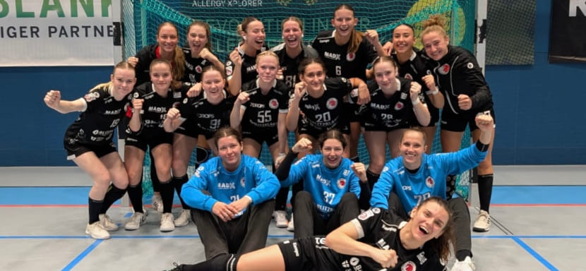 Австрийский "Атцгерсдорф" и итальянский "Эриче" Марии Троян завоевали путёвки в 1/16 финала женского Кубка ЕГФ