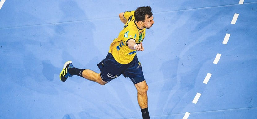 Бундеслига. Правый крайний "Райн Левен" Патрик Гретцки получил травму на тренировке и выбыл из строя на несколько недель