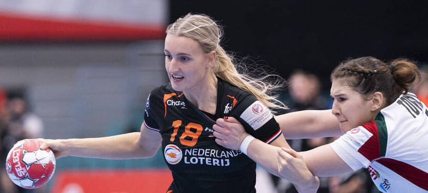 ЧЕ-2022. Полусредняя сборной Нидерландов Келли Дулфер пропустит матч с испанками из-за дисквалификации