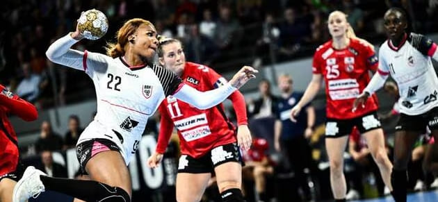 В женской Лиге чемпионов сегодня состоятся ещё четыре матча: "Брест" Анны Вяхиревой гостит в Хорватии, "Бухарест" Валерии Масловой — в Дании