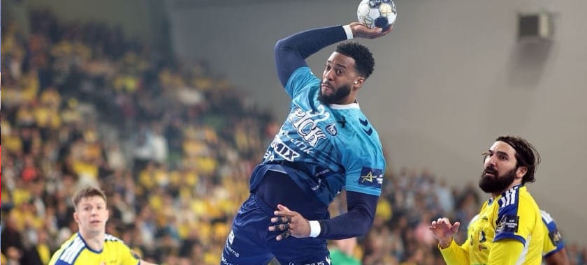 Впервые в истории Лиги (Кубка) чемпионов до топ-8 добрались все те же команды, что и сезоном ранее