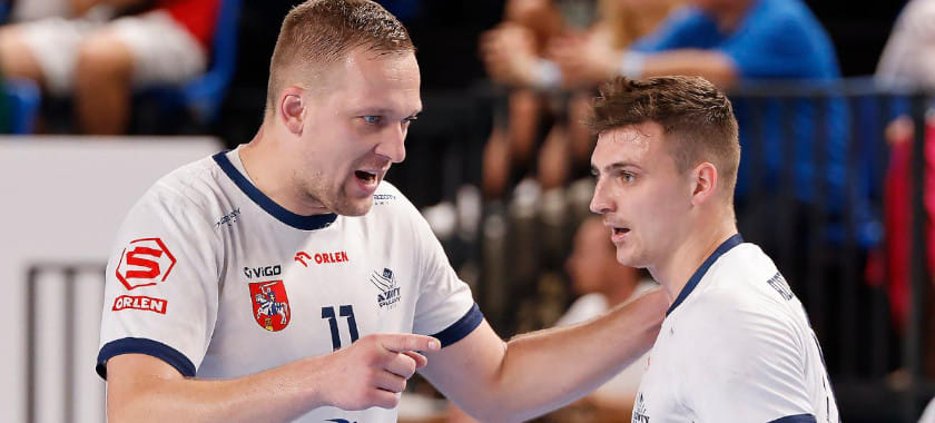 Польша. Восемь голов Дмитрия Смоликова принесли победу "Тарнуву" над "Легионово". "Квидзынь" уступил "Азотам"