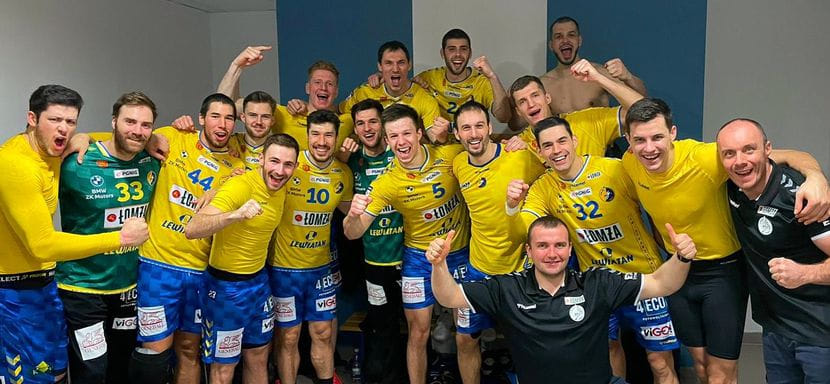 Польша. Пять голов Артема Королька помогли "Кельце" разгромить в гостях "Вислу". Также в воскресенье "Калиш" обыграл "Гвардию"