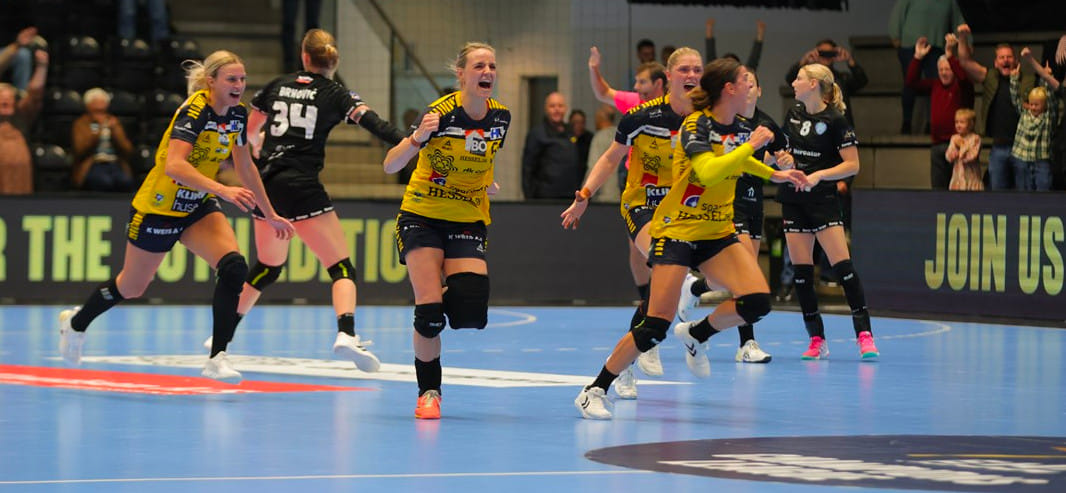 Лига чемпионов. Чешский джокер лишил очков "Крим" Дмитриевой, голы Нягу не понадобились "Бухаресту"