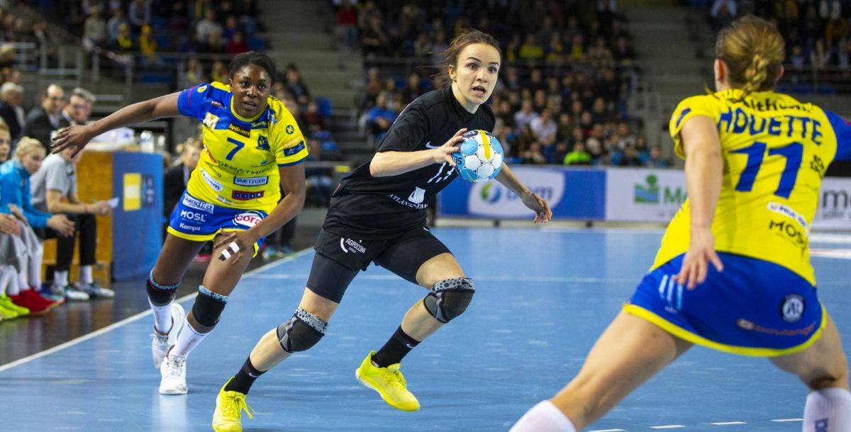 Лига чемпионов. Правая полусредняя "Ростов-Дона" Анна Вяхирева возглавляет список лучших бомбардиров после двух туров