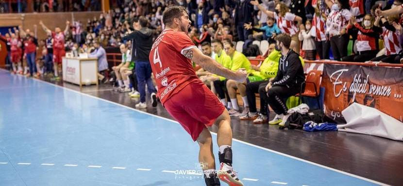 Испания. Разыгрывающий сборной Аргентины Пабло Симонет продлил контракт с "Куэнкой"