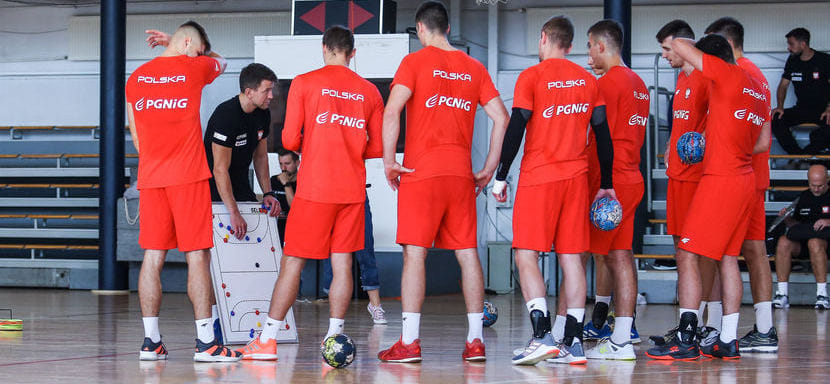 20 гандболистов сборной Польши вызваны для подготовки к товарищеским матчам с командой Швеции
