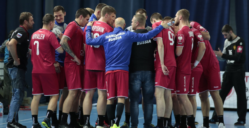 Квалификация Евро-2020. Сборная России после первого тайма уступает в матче 2-го тура против словаков