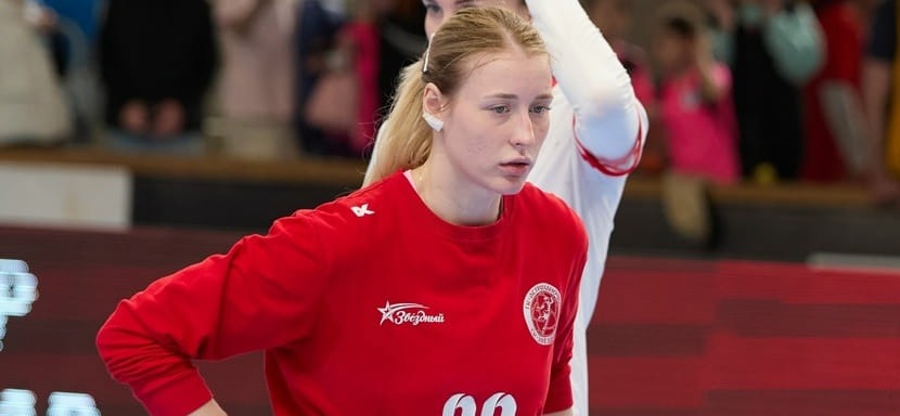 Голкипер "Астраханочки" Валентина Дегтярёва — лучший игрок марта-апреля в женской Суперлиге по версии "Быстрого центра"